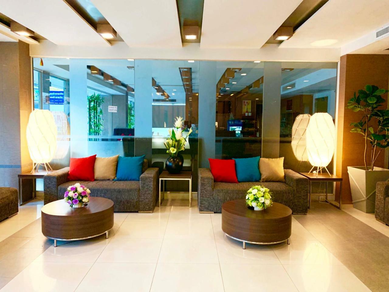 Krongthong Mansion & Hotel Bangkok Exterior photo